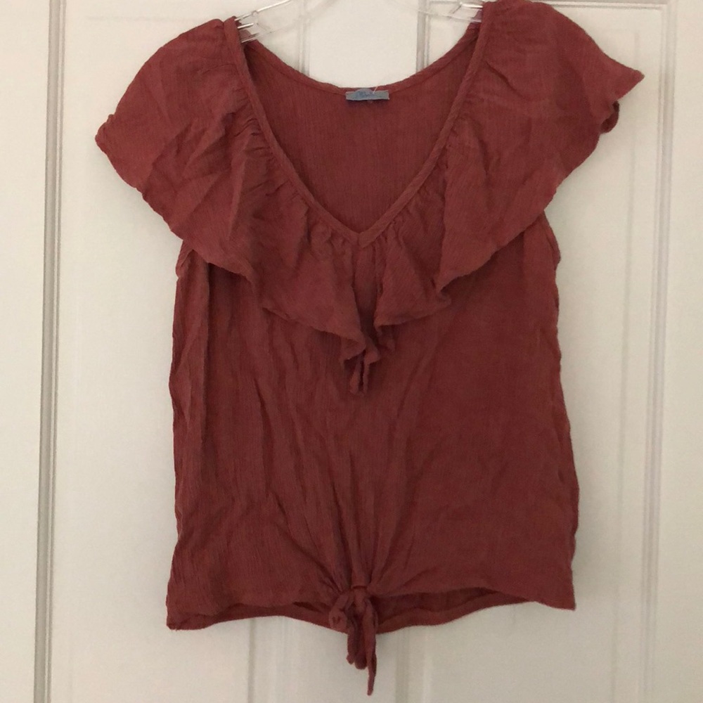 south moon under tie front top